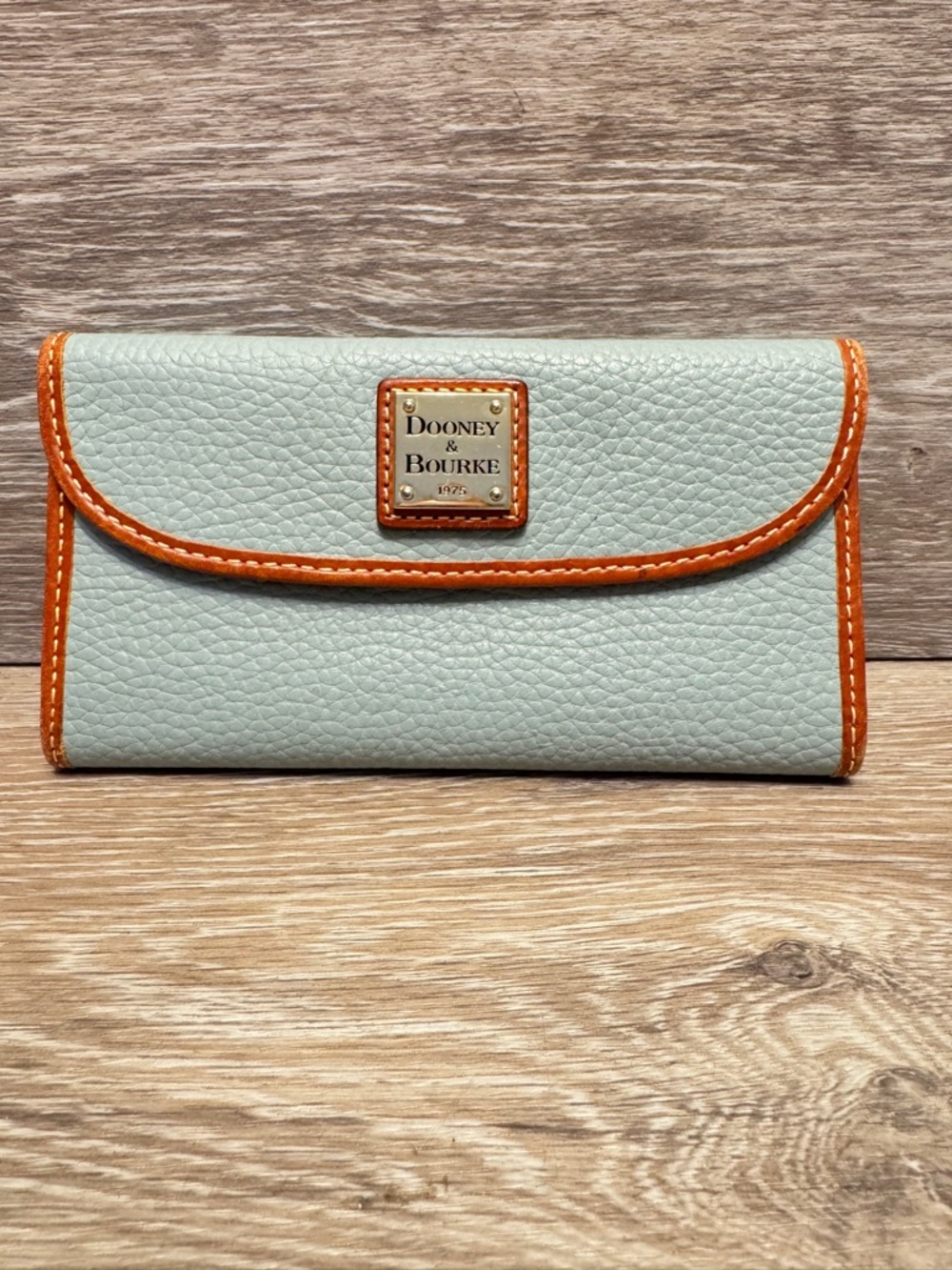 Dooney & Bourke Pebble Grain Continental Clutch Wallet Fog Blue gray